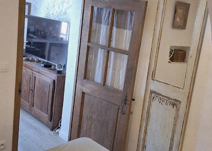 Le Petit Olivier Apartment *